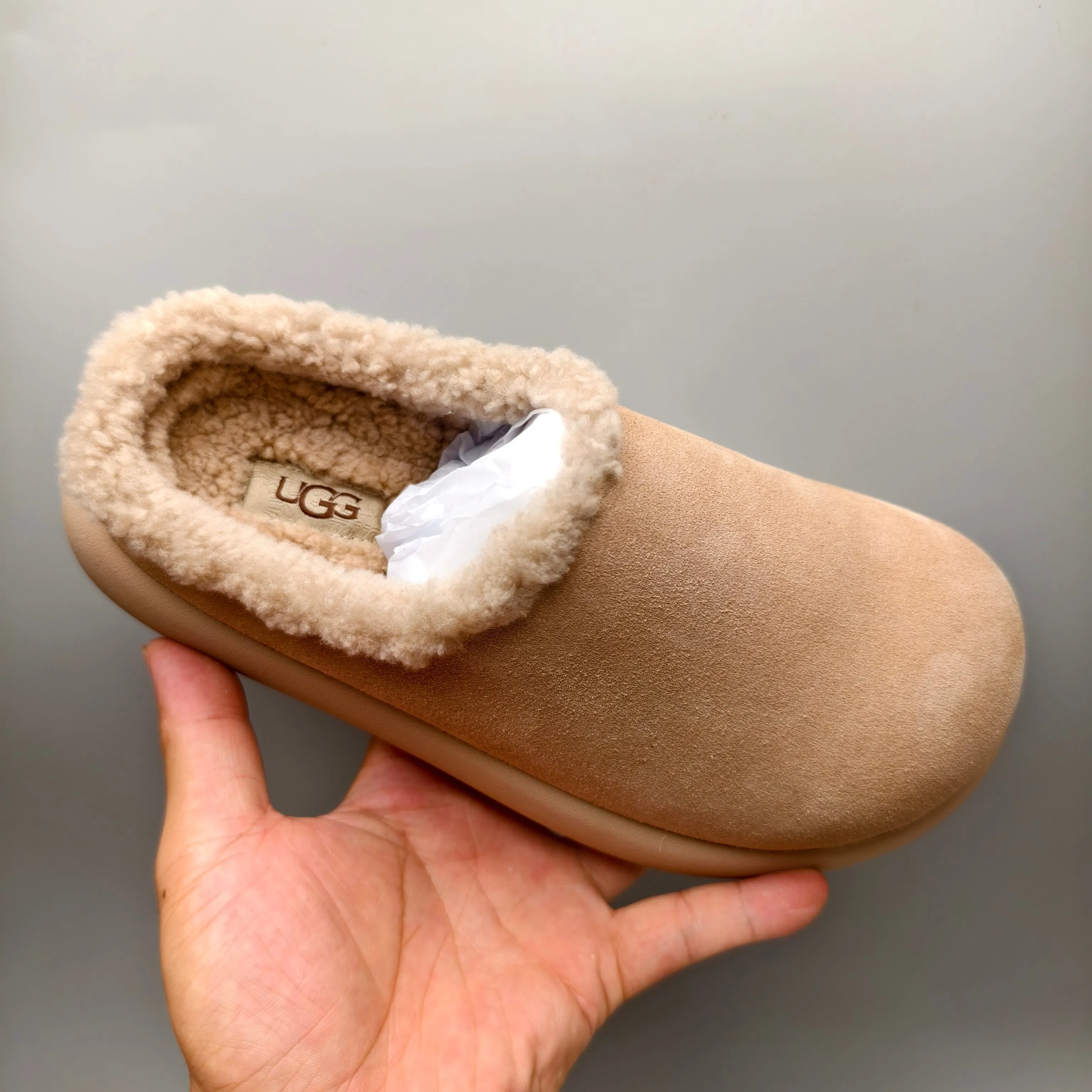 💰480 UGG sheepskin all-in-one snow boots 6088 UGG sheepskin all-in-one snow boots slip-on home shoes potato thick-soled women's shoes color: maroon antelope brown sand chocolate matching code: 35-40